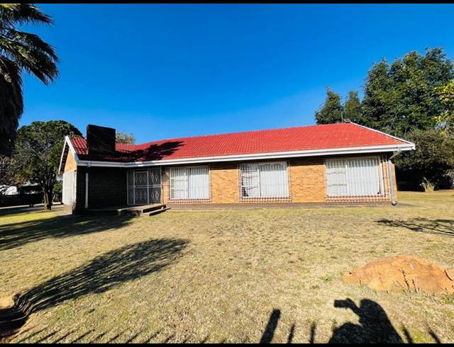4 BEDROOM HOUSE FOR SALE IN DUNNOTTAR